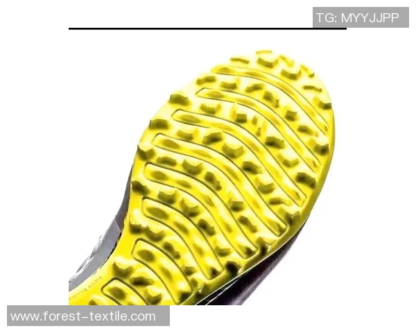 探索F50足球鞋的卓越性能与时尚设计助你在赛场上大放异彩