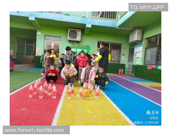 足球的滚球技巧与战术解析助你提升比赛水平与观赏乐趣